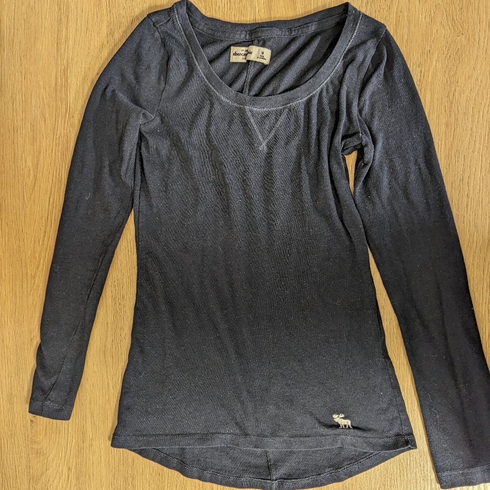 Abercrombie stretchy shirt